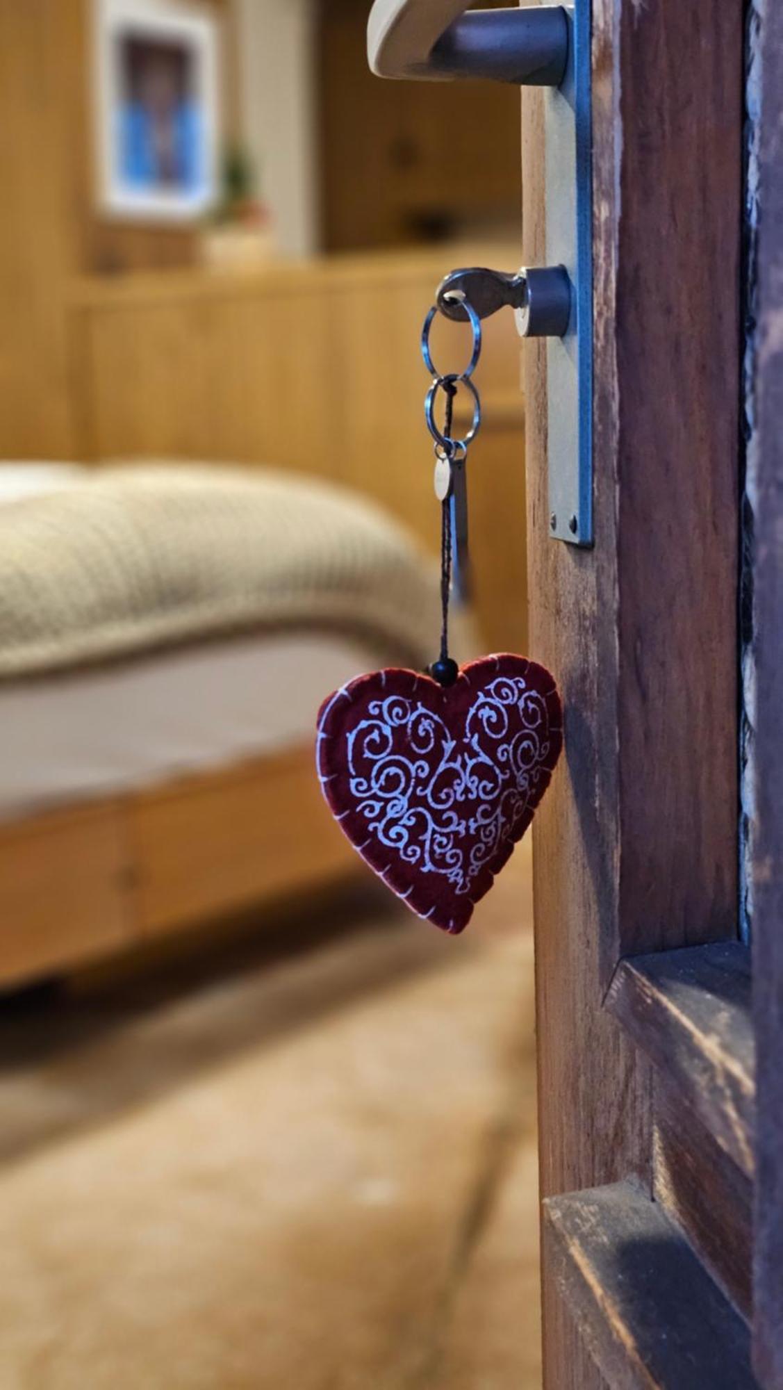 Alpina Boutique Hotel Interlaken - Ringgenberg - Adults Only ! Bagian luar foto