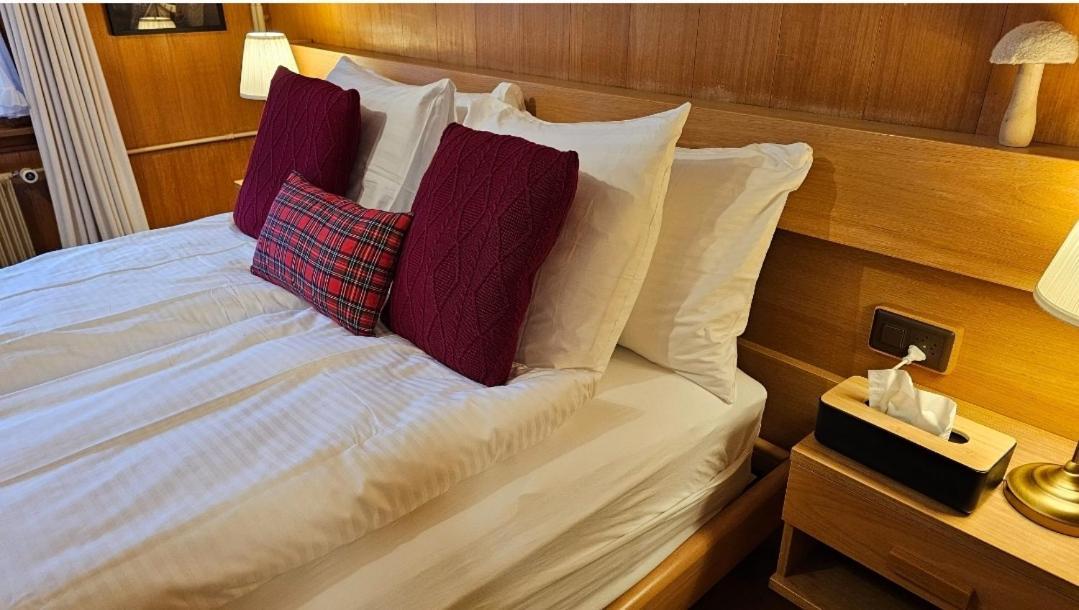 Alpina Boutique Hotel Interlaken - Ringgenberg - Adults Only ! Bagian luar foto